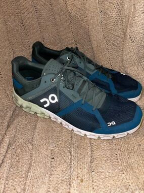 On Running Cloudventure Trail Running Shoes Men’s Sz 11 Blue Gray CloudTec